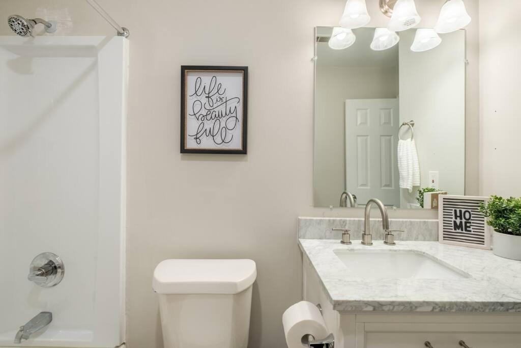 Stunning Southpark/Cotswold Home Charlotte Extérieur photo